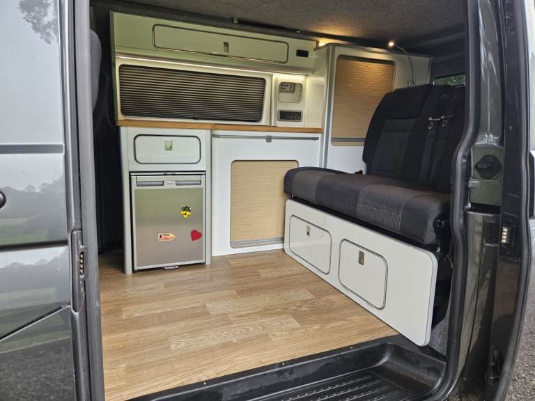Volkswagen, TRANSPORTER, Panel Van, 2022, Manual, 1968 (cc)