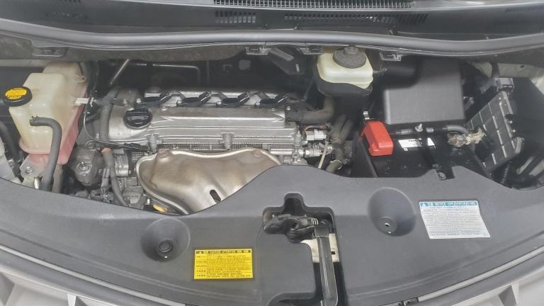 Toyota Alphard 2.4 petrol auto 7 seats sunroofs fresh japanese import 2012