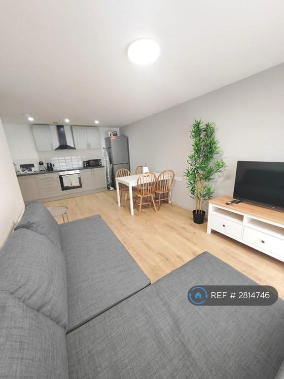 2 bedroom flat in Moss St, Salford, M7 (2 bed) (#2814746)