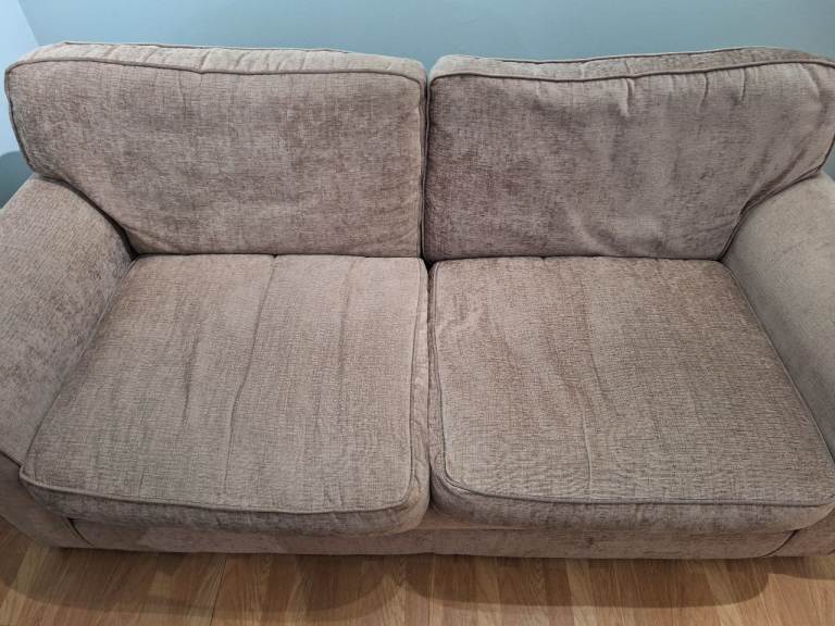 3 Seater Sofa Beige. Size 180cm x 85cm