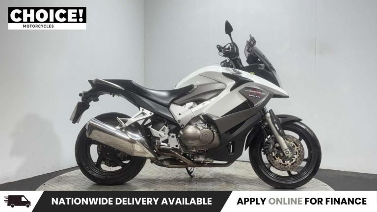 Honda VFR 2011 ONLY 22K NEW MOT SERVICED TOP BOX TOURER 800CC