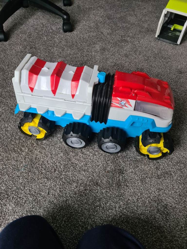 Paw patrol truck