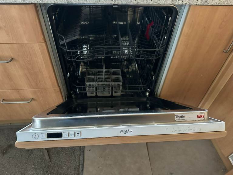 Whirlpool Dishwasher 