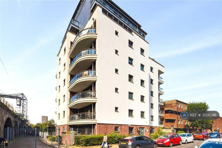 1 bedroom flat in Stylus House, London, E1 (1 bed) (#3031246)