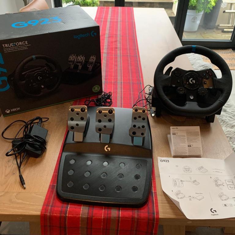 Logitech G G923 Racing Wheel and Pedals for Xbox Series X|S, Xbox One and PC