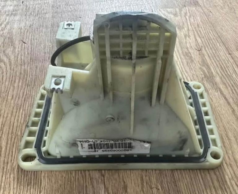 used genuine Renault Clio Gearshift Lever 7700869477 N houseing Clio MK2 98-2008