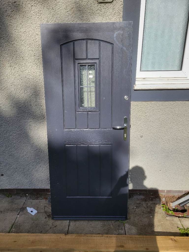 Anthracite rock door