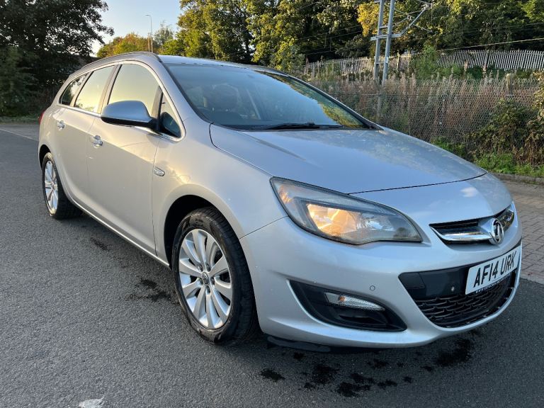 Vauxhall, ASTRA, Estate, 2014, Manual, 1956 (cc), 5 doors
