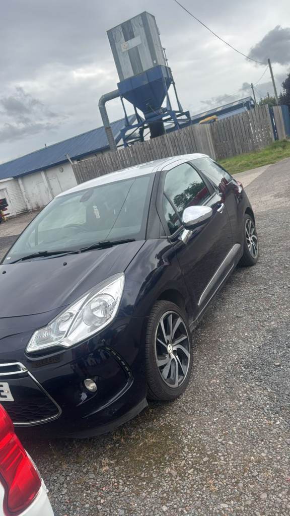 DS, DS 3, Hatchback, 2015, Manual, 1199 (cc), 3 doors