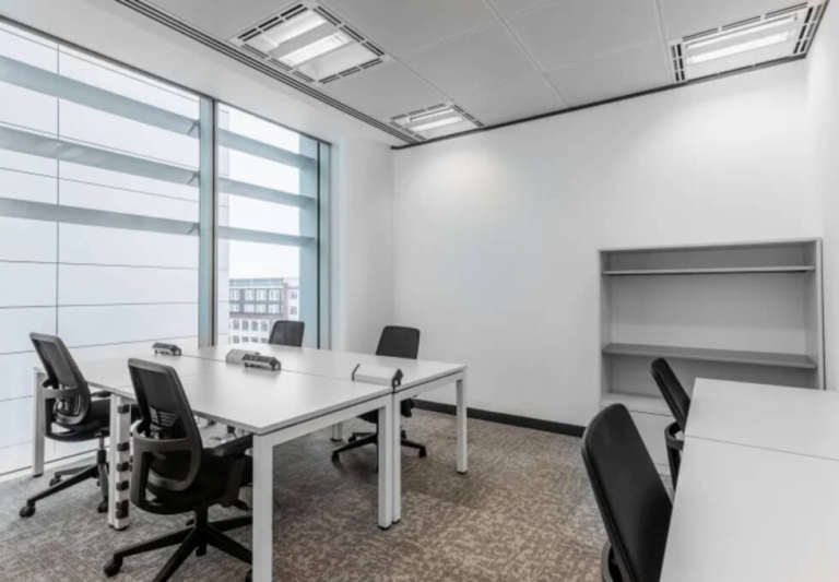 *Paddington* Private Offices: 8 to 50 desks | Serviced Office to Rent in W2