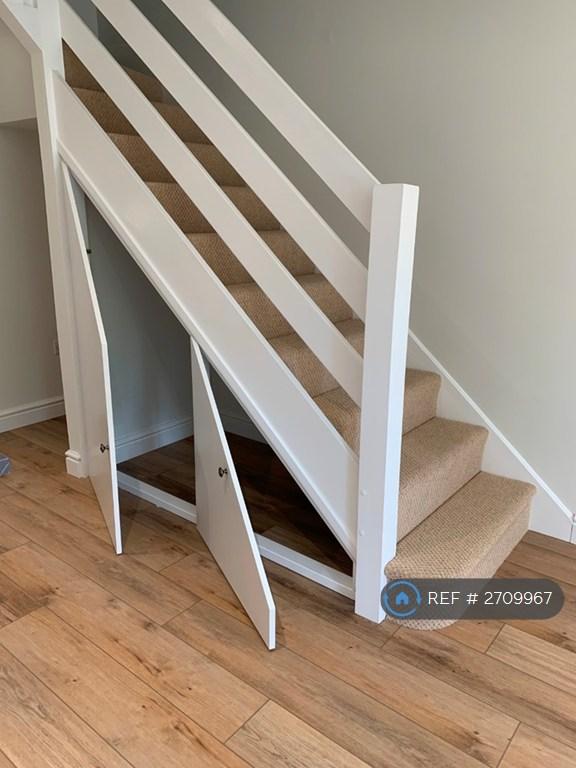 1 bedroom house in St Anns, Woking, GU22 (1 bed) (#2709967)