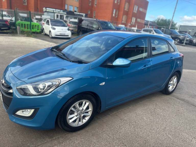 2012 Hyundai i30 1.6 CRDi Active 5dr Auto HATCHBACK Diesel Automatic