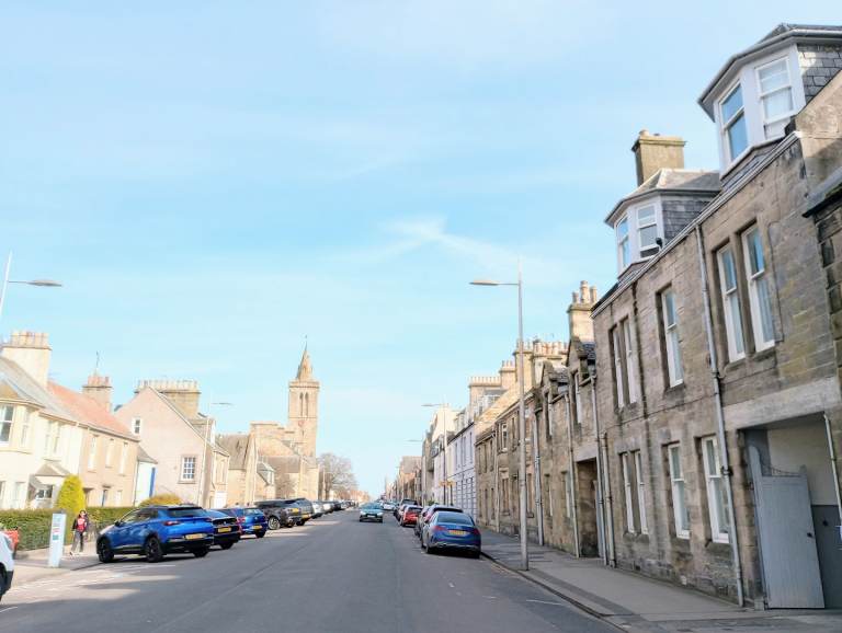 One bedroom flat, central St Andrews 