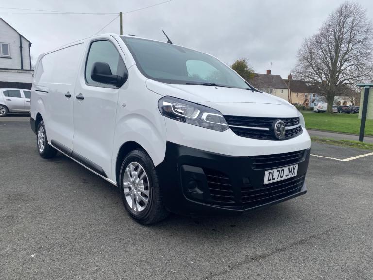 2020 Vauxhall Vivaro 2900 1.5d 100PS Dynamic H1 Van service history one owner  PANEL VAN Diesel M...