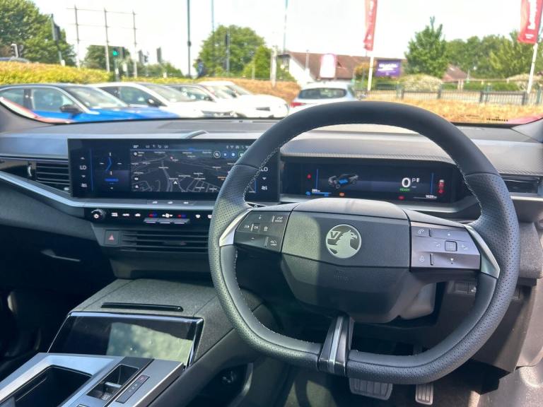  Vauxhall Grandland Electric 73kwh Ultimate Suv 5dr Electric Auto 213 Ps