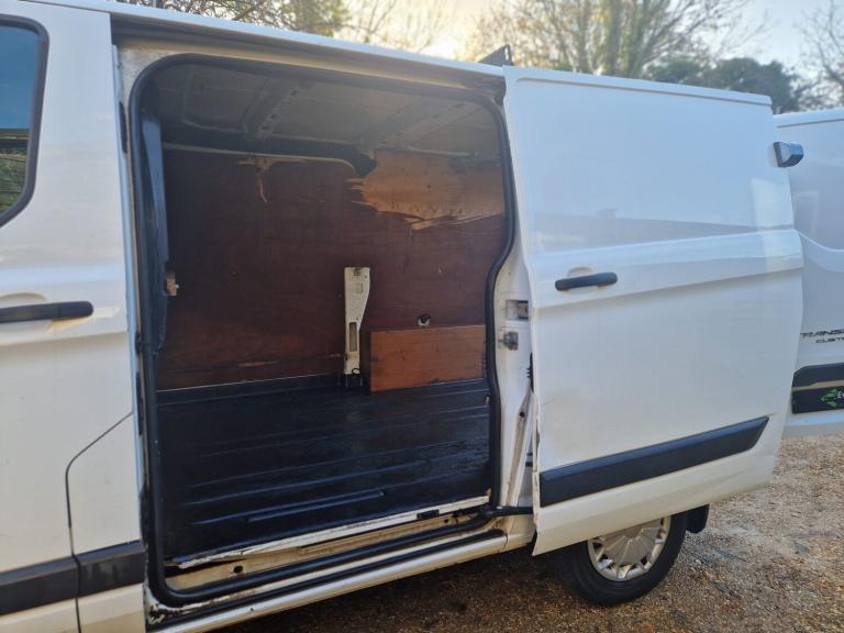 2013 Ford Transit Custom 2.2 TDCi 100ps Low Roof Trend Van PANEL VAN Diesel Manual
