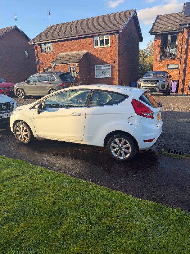 Ford, FIESTA, Hatchback, 2010, Manual, 1242 (cc), 3 doors