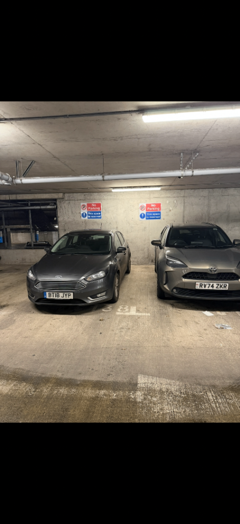 Parking space - Brentford TW8 0AH