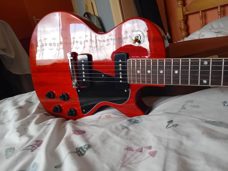 Gibon les paul special