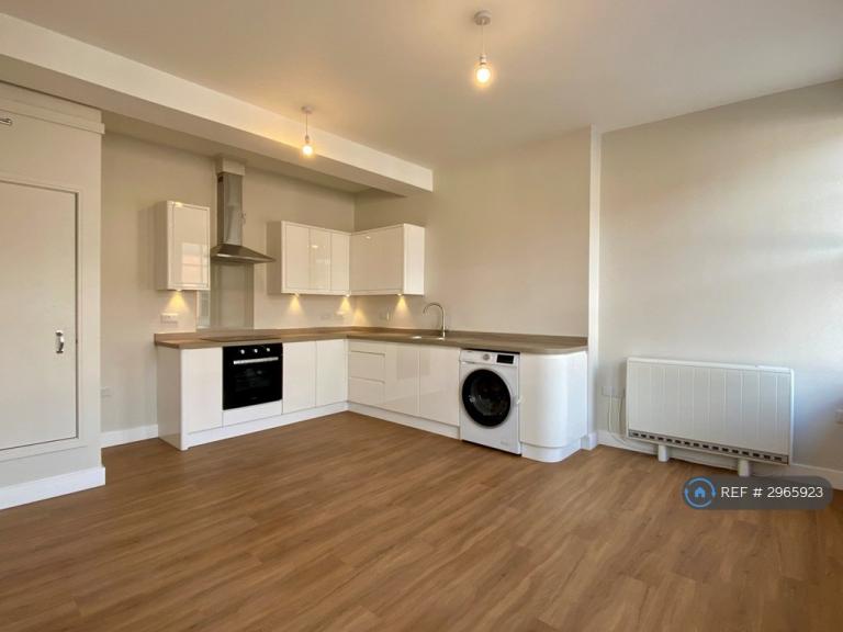 1 bedroom flat in East Reach, Taunton, TA1 (1 bed) (#2965923)