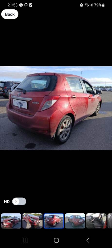 Toyota yaris 2013 breaking 