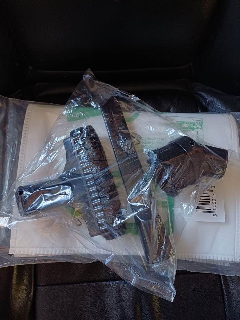 HENRY VACUUM CLEANER TOOL KIT £5 & BAGS £8 DARWEN BB3 0DU 