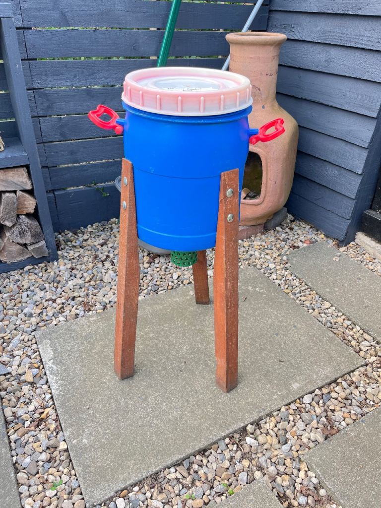 Pheasant Feeder