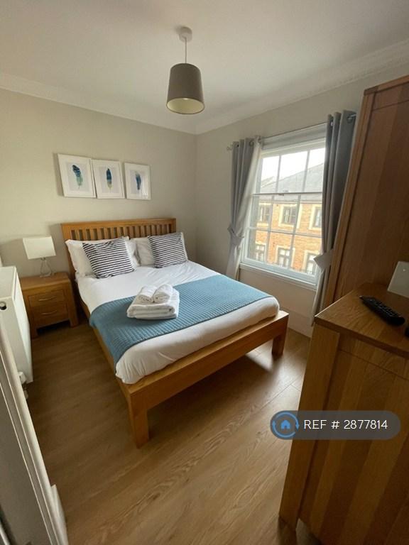 1 bedroom flat in Francis Druett House, Newbury, RG14 (1 bed) (#2877814)