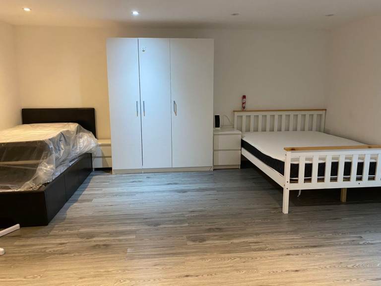 barking station room to share