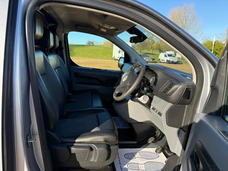 2019 Vauxhall Vivaro 1.5 Turbo D 2700 Dynamic L1 H1 Euro 6 (s/s) 6dr PANEL VAN Diesel Manual