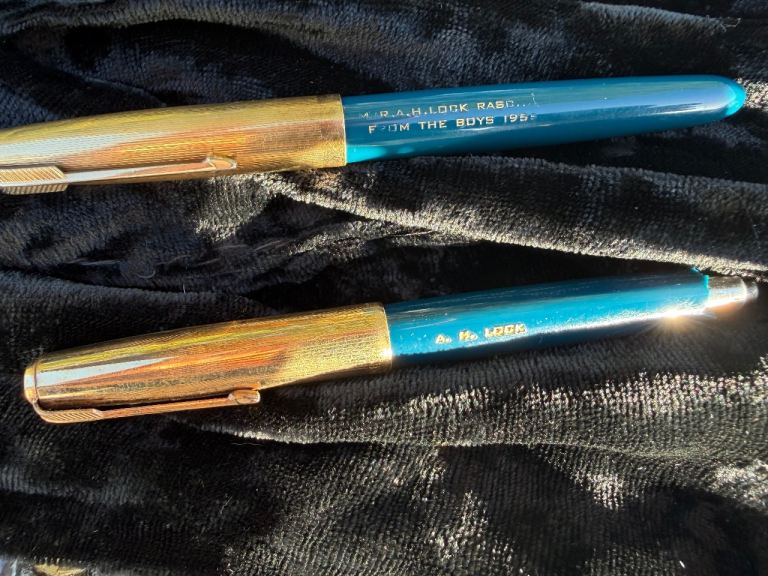 VINTAGE 1950s NAVY GREY PARKER "51"  AEROMETRIC FOUNTAIN PENS