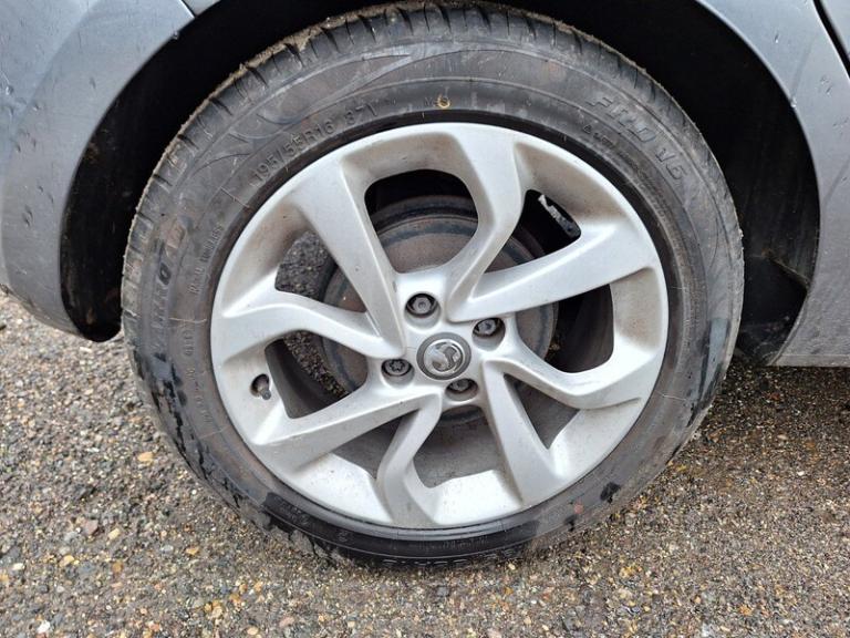 2018 Vauxhall Corsa 1.4 SRi Nav 5dr HATCHBACK PETROL Manual