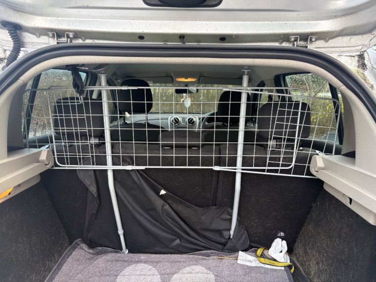 Rosewood Dog Car Guard