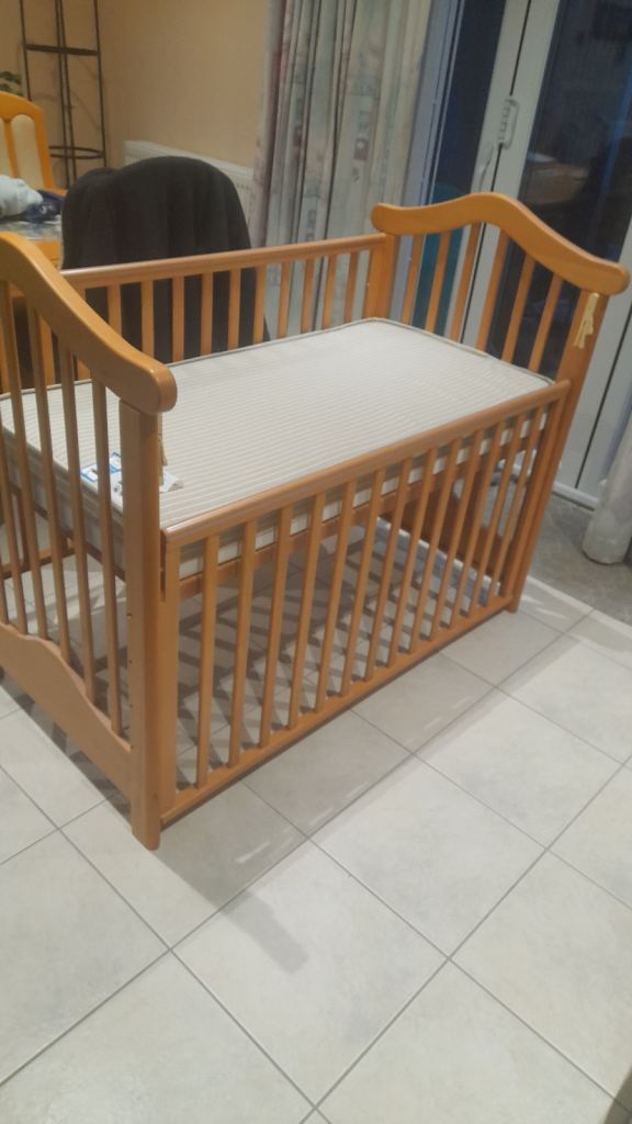 BABY COT