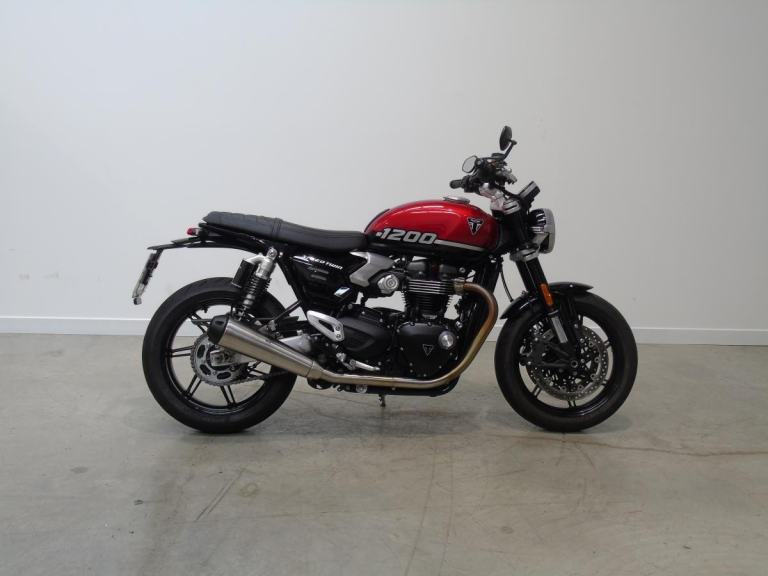 2025 Triumph Street Twin 1200, 2600 Miles,  