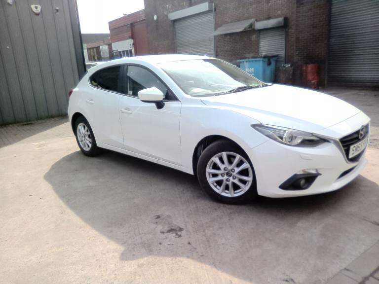 Mazda 3 h/ back