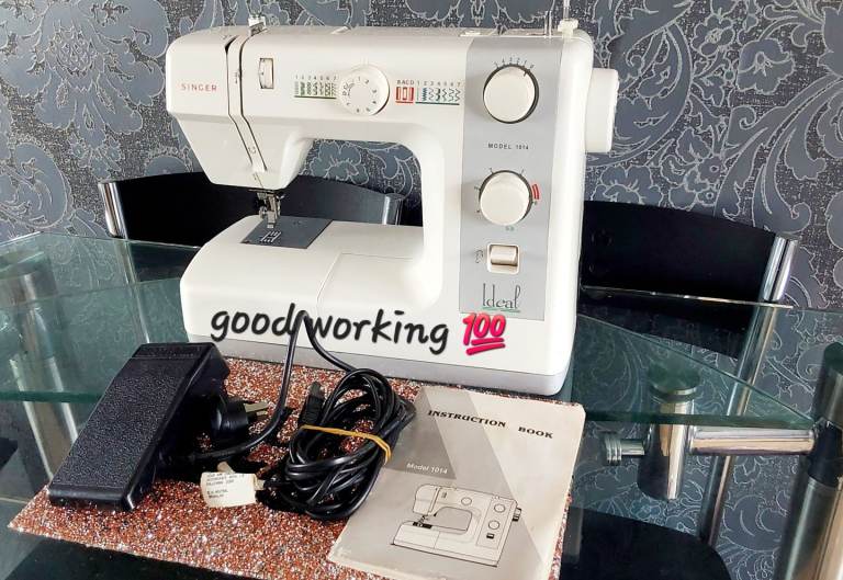 sewing machine good working💯 