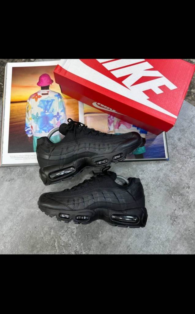 New Nike Air Max 95 Trainers - Black