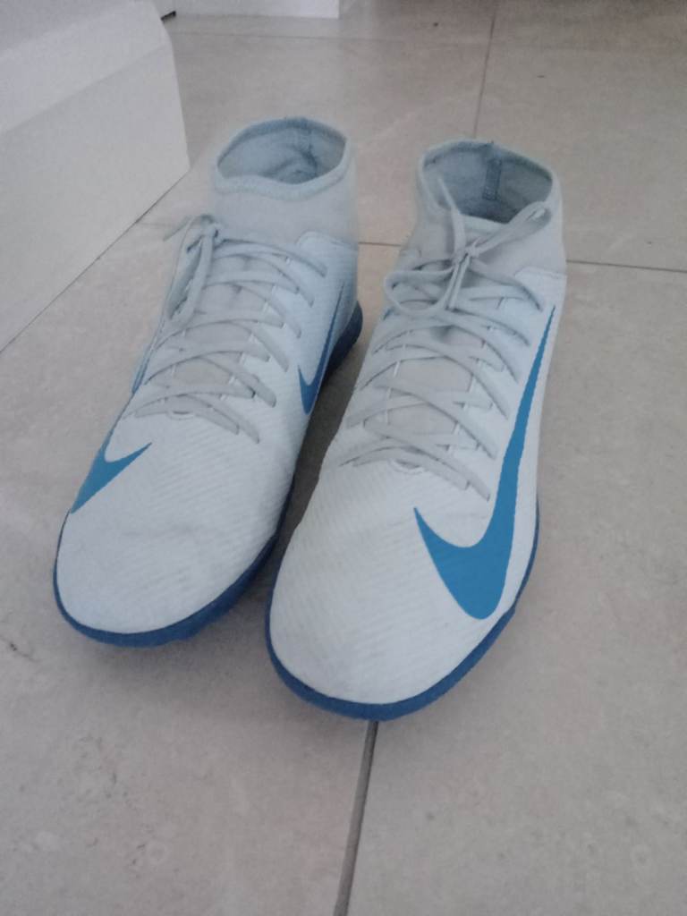 Size 11 VGC Nike Mercurial AstroTurf Trainers