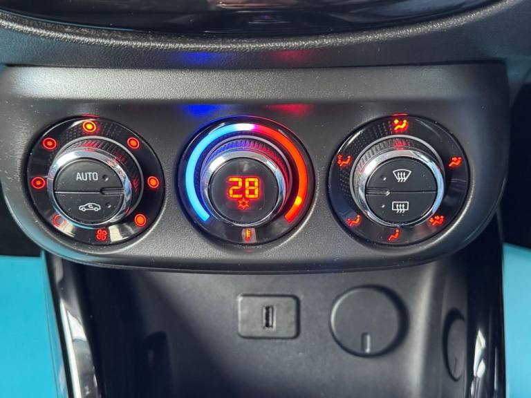 2018 Vauxhall ADAM 1.2i Slam 3dr HATCHBACK PETROL Manual