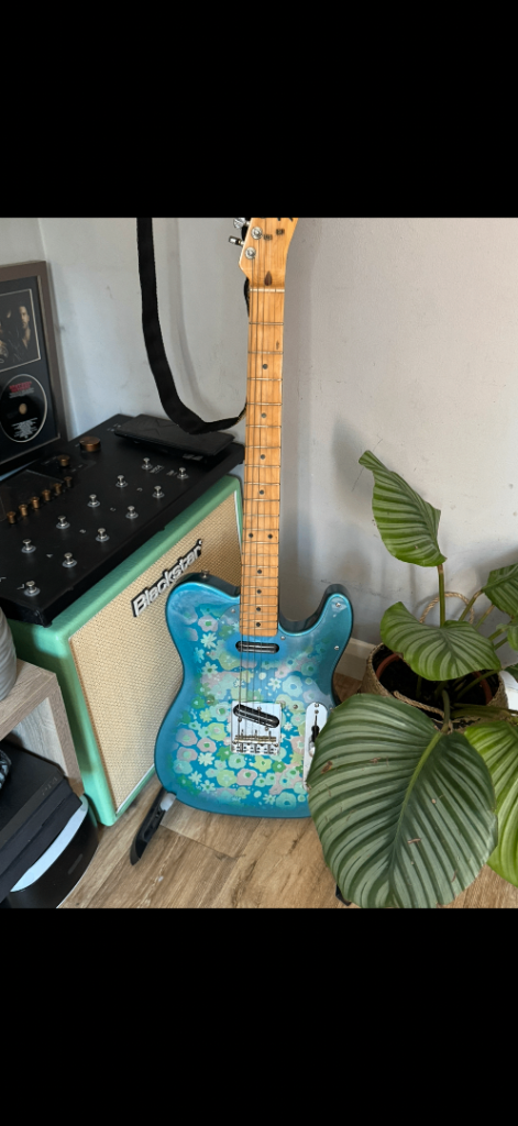 Fender telecaster blue flower 1989-90. Needs repair. 