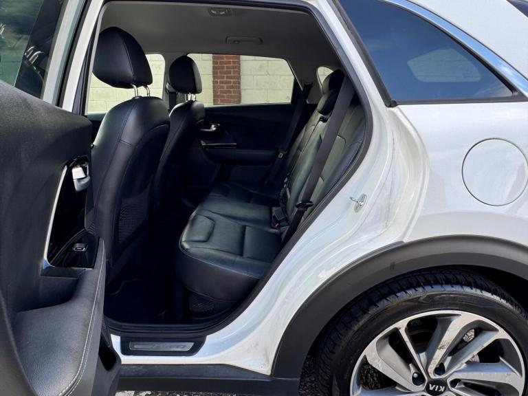 2017 Kia Niro 1.6h GDi 3 DCT Euro 6 (s/s) 5dr ESTATE Petrol/Electric Hybrid Automatic