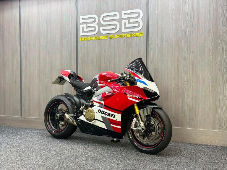 2018 68 Ducati Panigale V4S 1100 S Euro 4 ABS - Corse Decals - FSH - Akrapovic