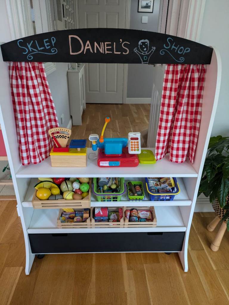Wooden toy play pretend shop and puppet theatre with play food, till and scale