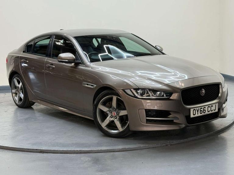 2016 Jaguar XE 2.0 XE R-Sport D Auto 4dr Saloon Diesel Automatic