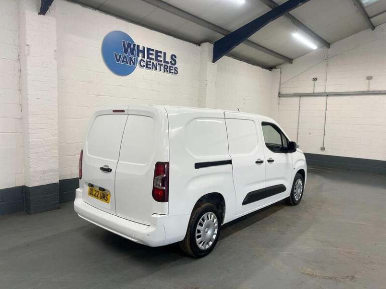 2022 Vauxhall Combo 2300 1.5 Turbo D 100ps H1 Sportive Van [6 Speed] PANEL VAN DIESEL Manual
