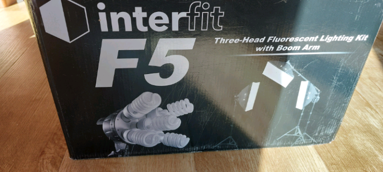 Interfit F5 Three-Head Fluorescent Lighting Kit 