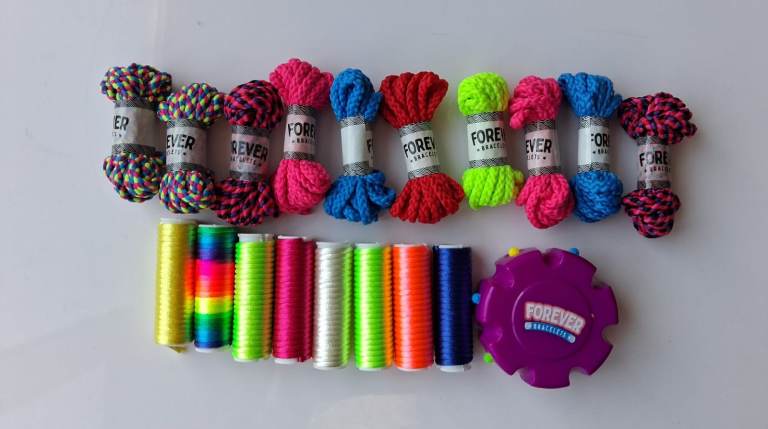 Bracelet Braiding kit for Girls Multi Colour Braiding Tool - New