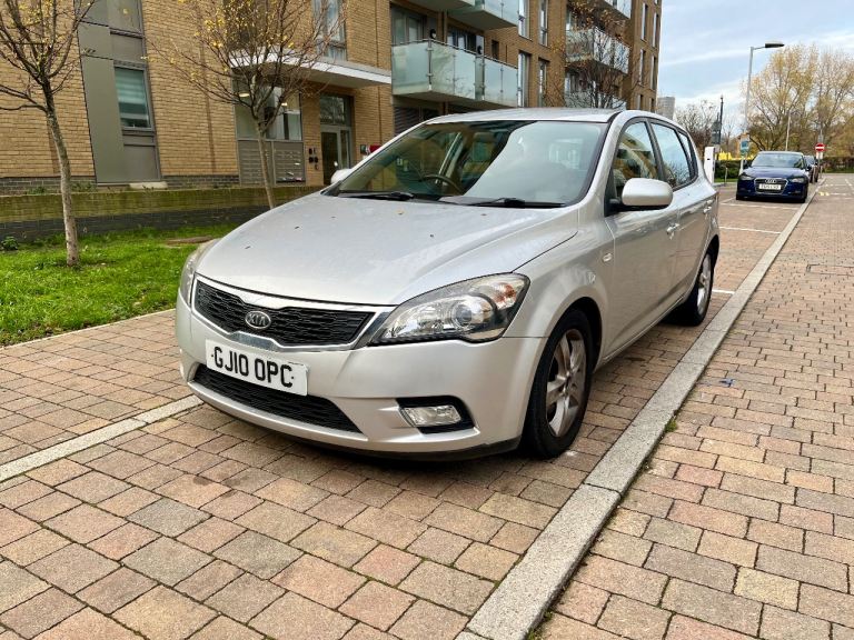 image for AUTOMATIC Kia, CEED, Hatchback, 2010, 1591 (cc), 5 doors