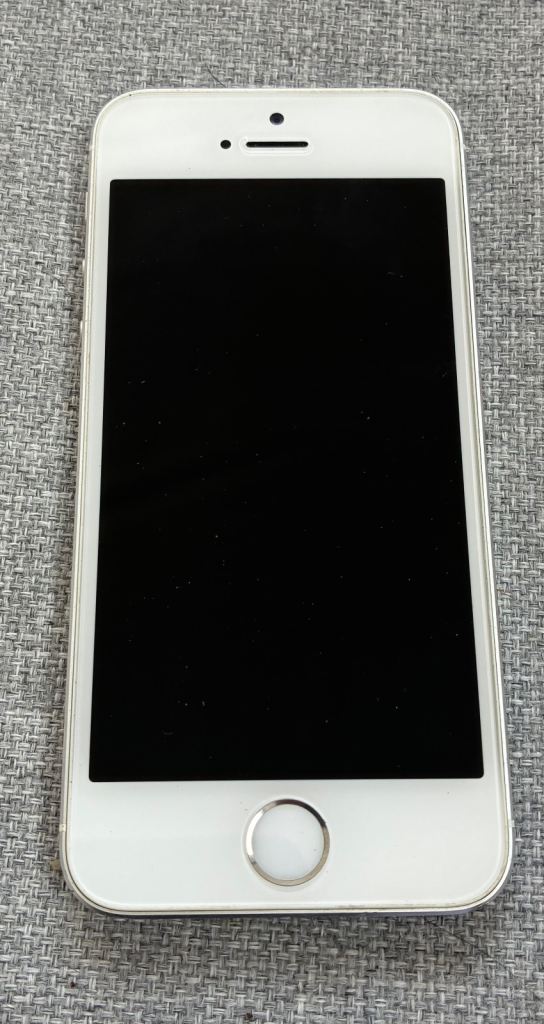 Apple iPhone 5 - White, Good Condition